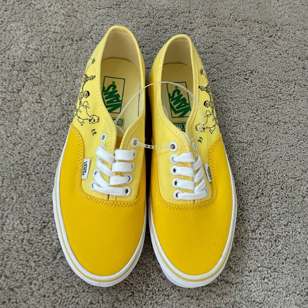 Size 8.5 - VANS Sesame Street x Authentic Sesame Street Family Womans rare